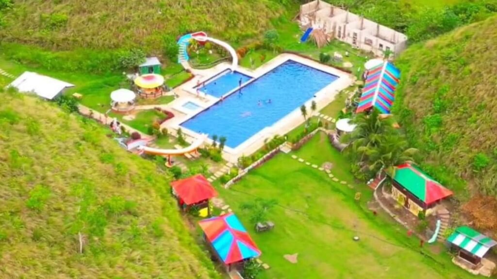 Captain's Peak Resort