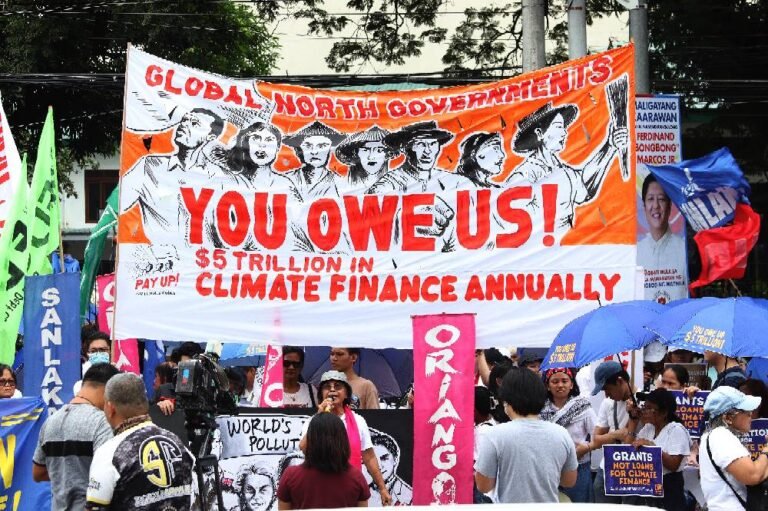IN PHOTOS: Mobilization on Climate Reparations at the US Embassy