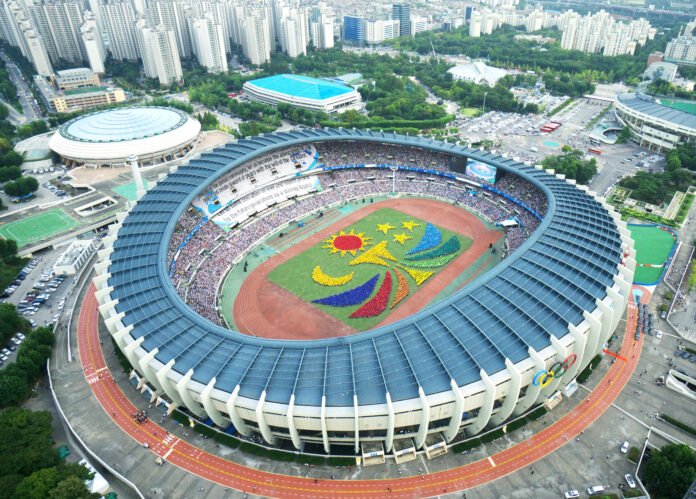 12,000-People Card Section Performance_World Peace Summit 2014 (2)