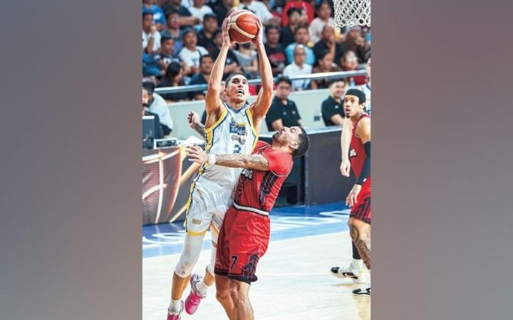Magnolia Hotshots Maintain Winning Streak with Victory Over Blackwater