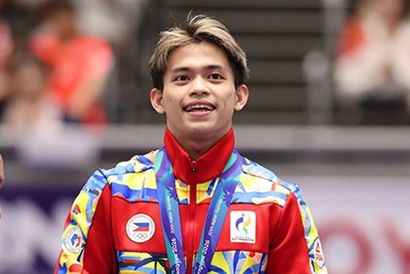 Carlos Yulo Advances to Finals at World Gymnastics Championships